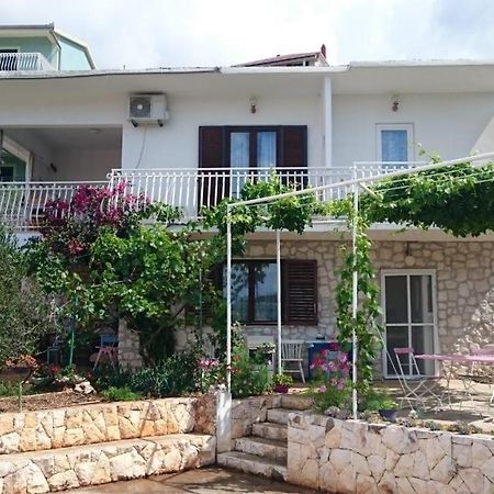 Apartments By The Sea Sevid, Trogir - 16897 Marina Bagian luar foto
