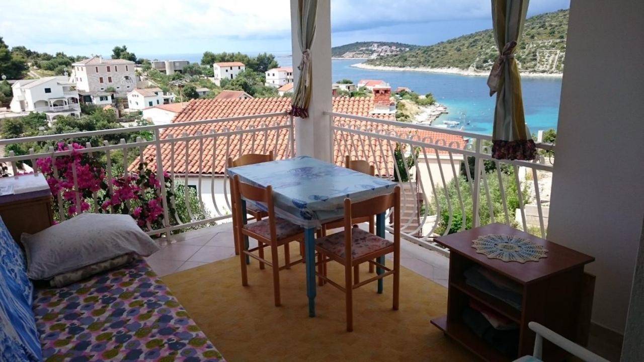 Apartments By The Sea Sevid, Trogir - 16897 Marina Bagian luar foto